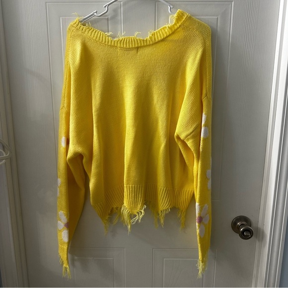 No Comment Yellow Daisy Distressed Knit Sweater | M | Y2K Grunge Floral Thrashed - Picture 7 of 7